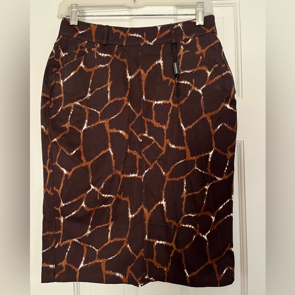 Dolce and Gabbana Stylish Brown Patterned Skirt!  NWT